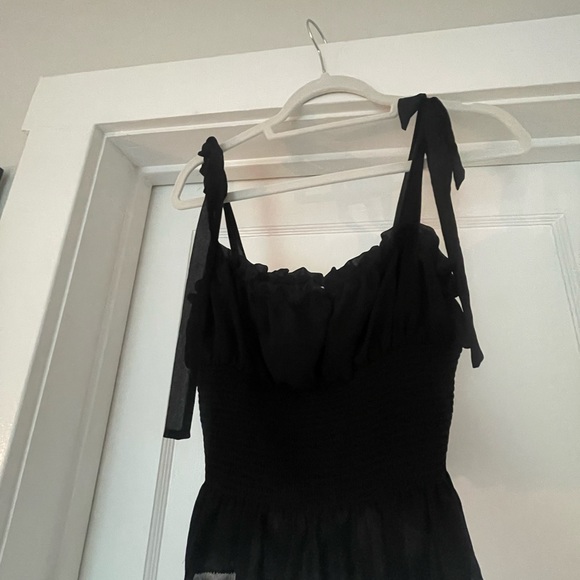 Aritzia Ballad Camisole, black, size small - Picture 3 of 3
